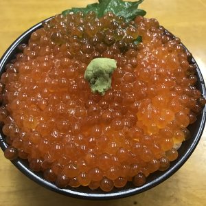 02【小樽】三角市場で海鮮丼を食べる