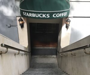 18 香港のスタバはレトロ！