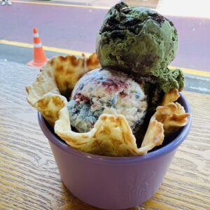 韓国ソウル S2 Ep10 ホンデのbaskin robbins【31アイスクリーム】 